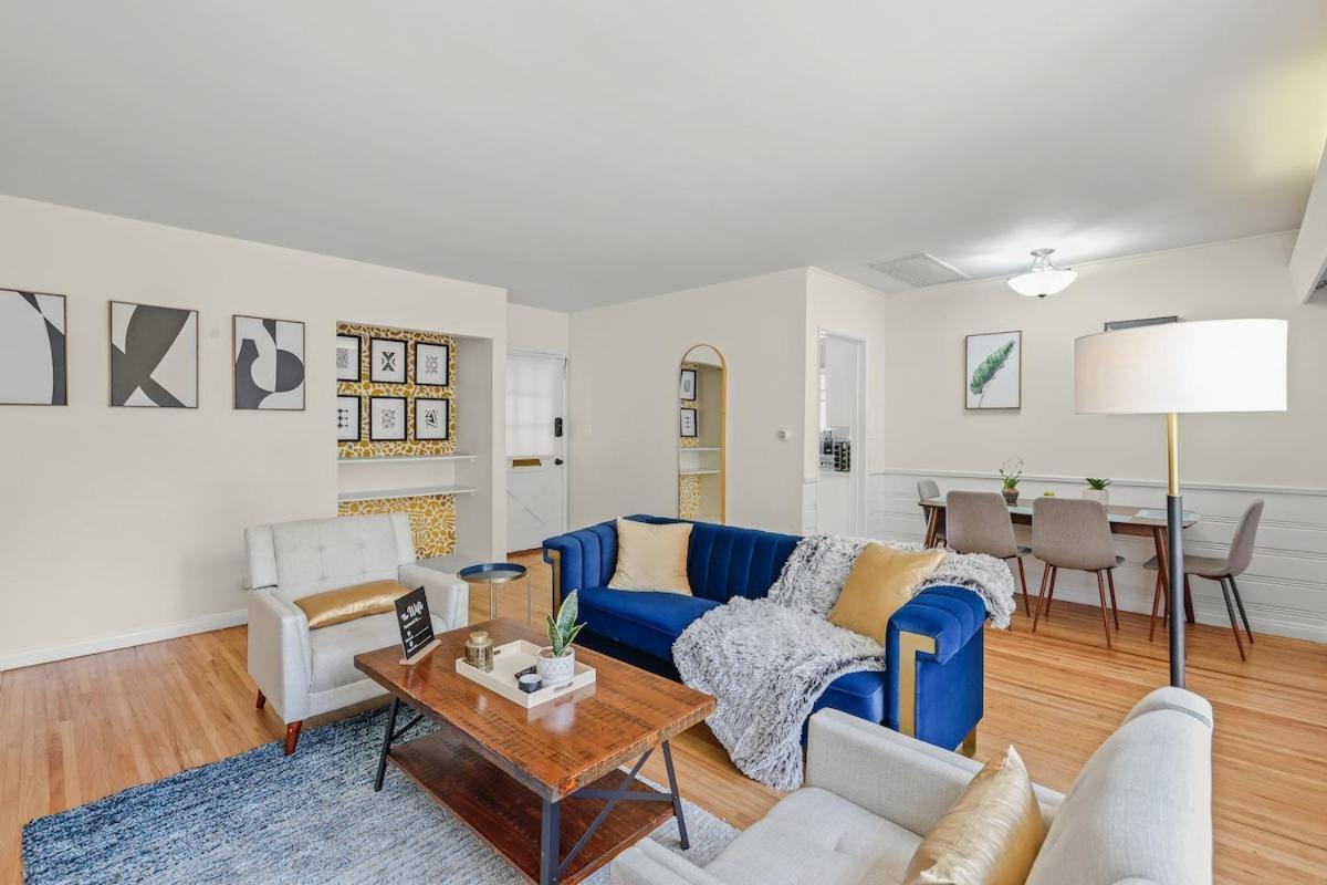 Dazzling Westside 4 Bedroom Home-minutes To The Holiday home Los Angeles